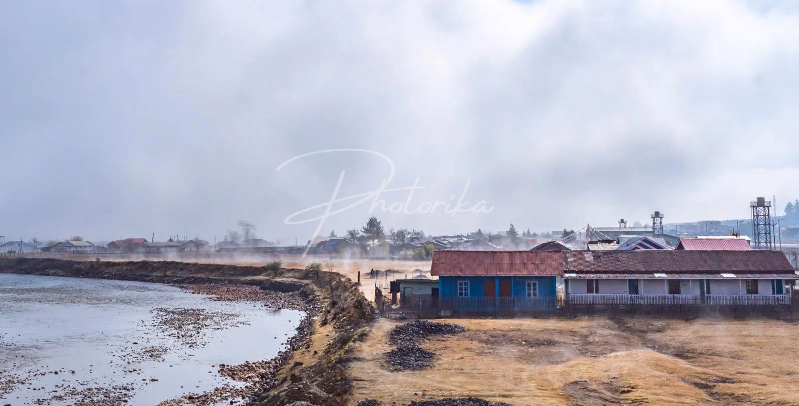 foggy-morning-sunrise-in-a-small-town-near-river