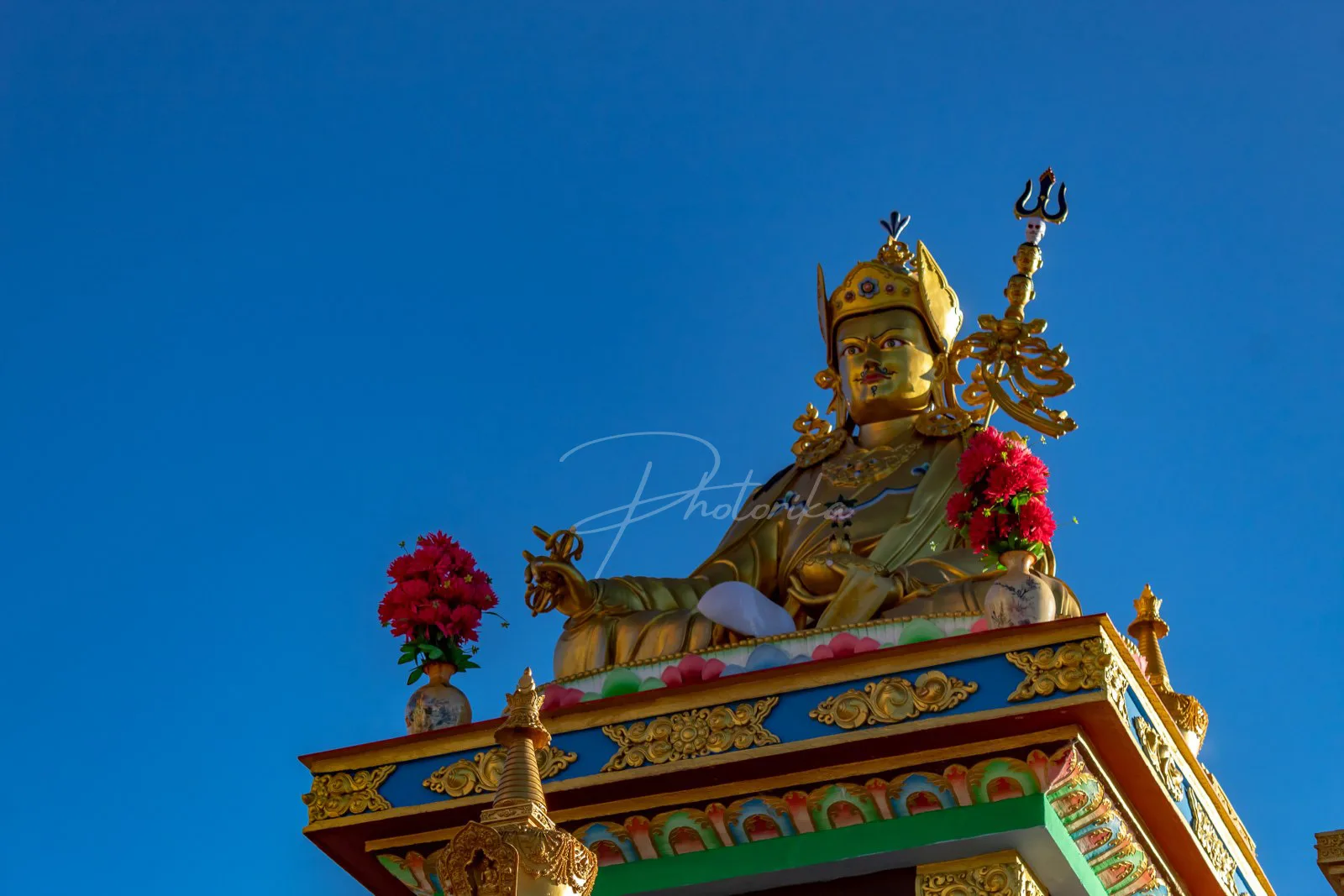 buddhism-monastery-statue-blue-sky